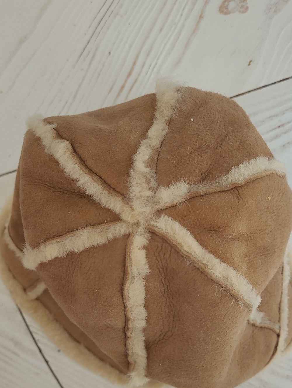 UGG Tan Suede Shearling Bucket Hat - Picture 5 of 10